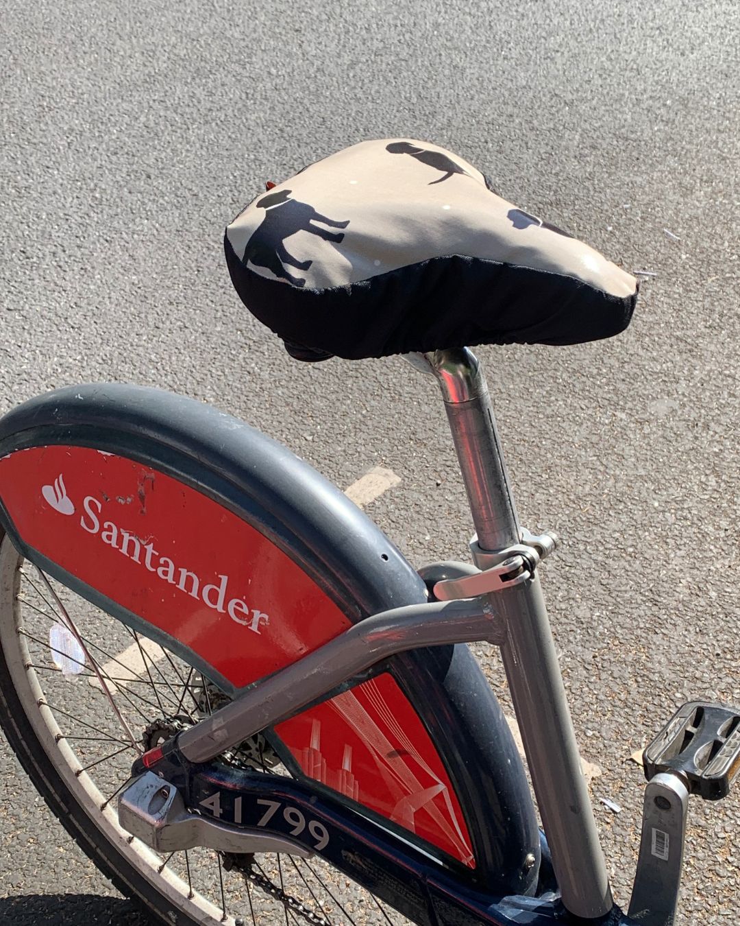 Black Labrador Waterproof Saddle Cover - Beige