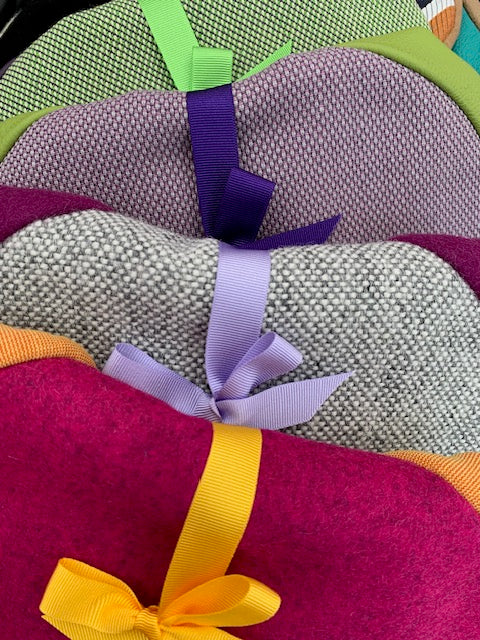 Grace Saddle Cover - Plum & Checked